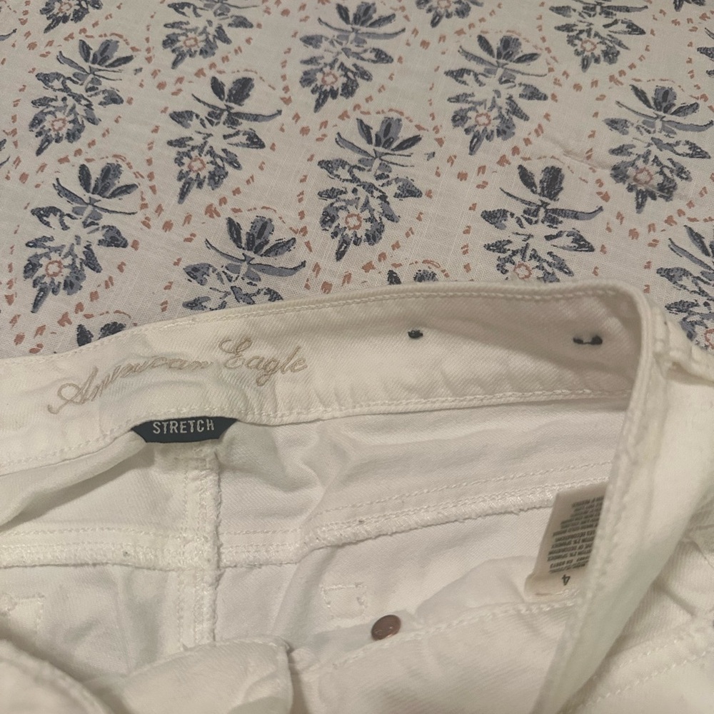 Women’s American eagle shorts